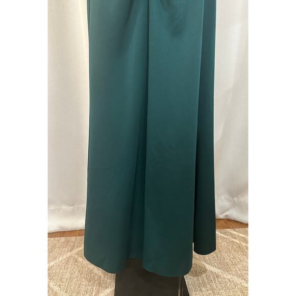 Xscape Scuba Off-The-Shoulder Gown Dress Hunter Green Size 8 NWT Elegant Sheath - Picture 16 of 16